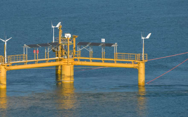 OCG Data buoy connected to tow lines